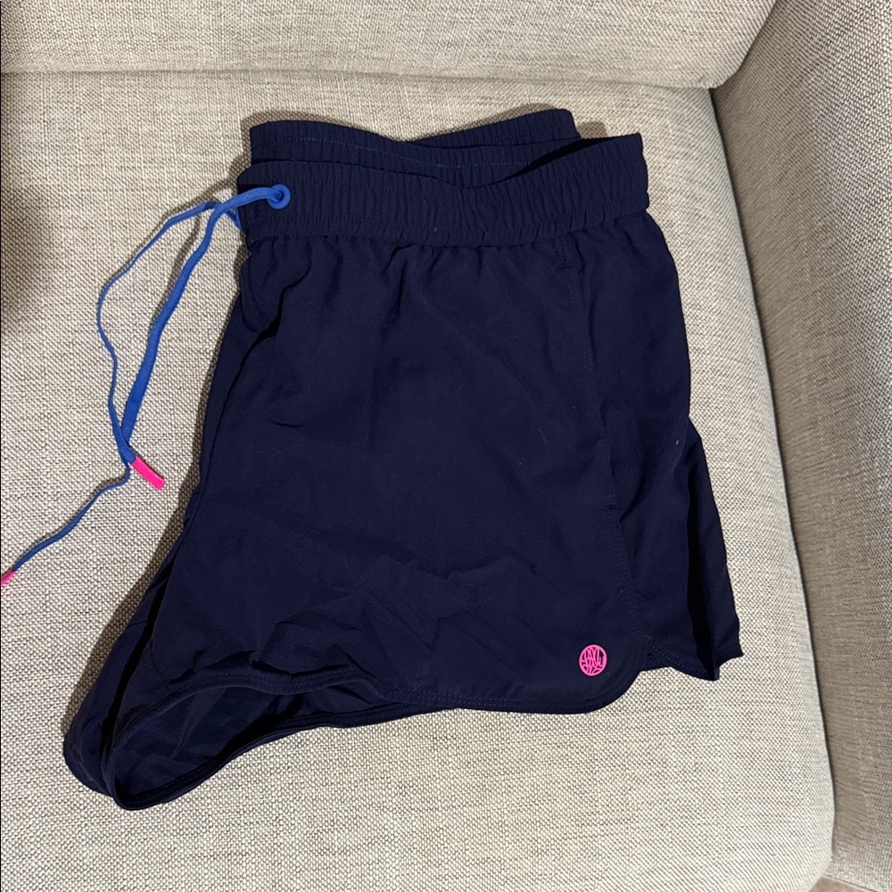 Lilly Pulitzer Women's Navy 3" RUN AROUND SHORT - Large - Picture 6 of 6